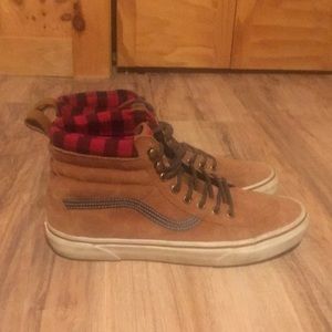 Men’s high top vans